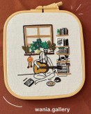 دیوارکوب گلدوزی طرح کنج خلوت من