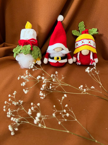 ست عروسک های بافتنی کوچک مدل کوتوله های کریسمس