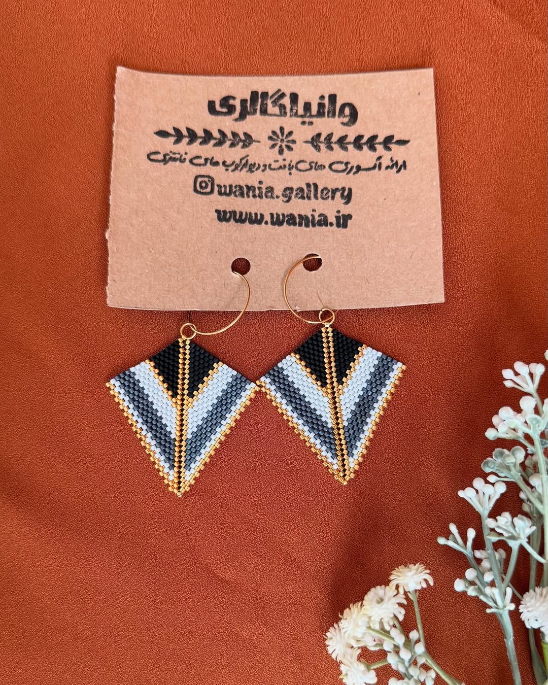 گوشواره های منجوق بافی دلیکا طرح کمان