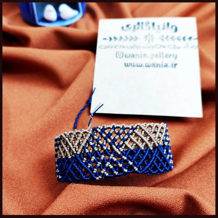 دستبند مکرومه بافی دو رنگ